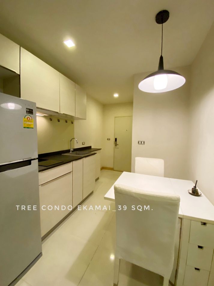 ขาย คอนโด 1 bedroom 1 big balconyTree Condo เอกมัย 39 ตรม. very good location quite and safe near BT